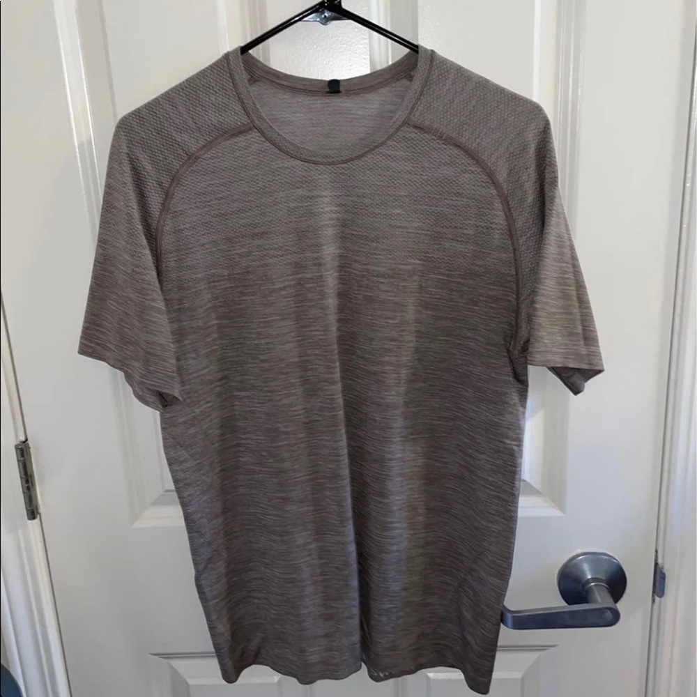 Lululemon metal vent tech short sleeve